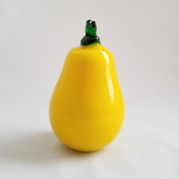 Art Glass Yellow Pear Fruit Decorative Art Décor / Home Décor Collectible - Picture 2 of 10